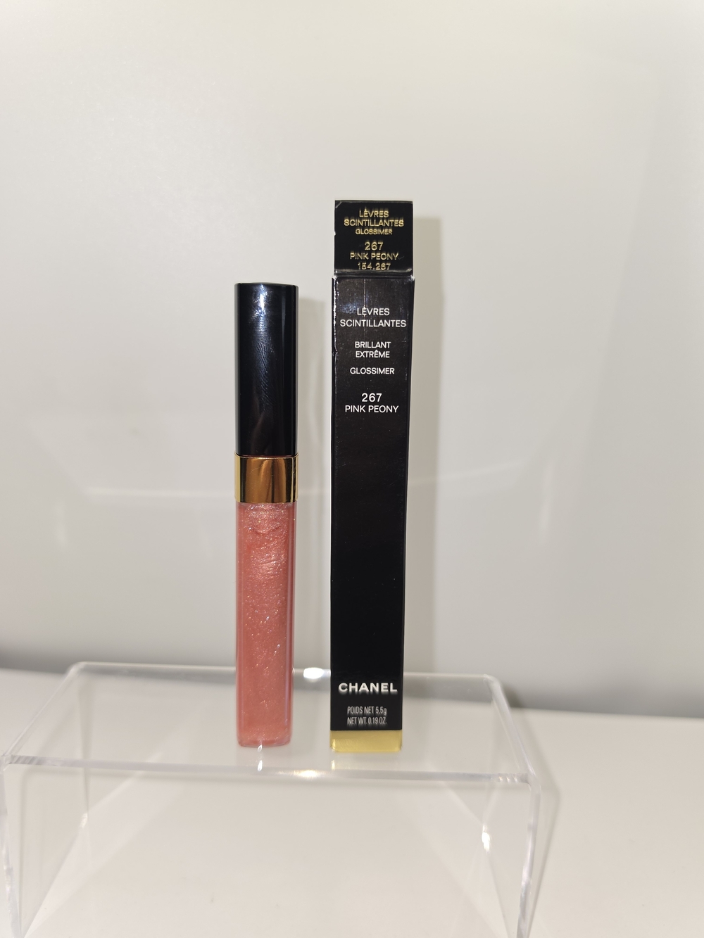 DISCONTINUED CHANEL Lèvres Scintillantes Glossimer- 267 Pink Peony"